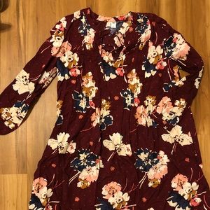 Old Navy Floral Maroon Dress Perfect for Fall!